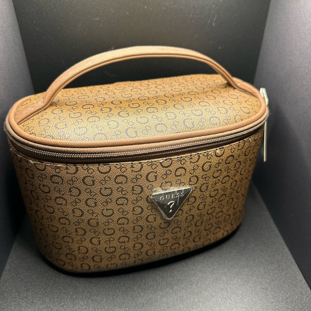 Guess travel Cosmetic Cocoa Signature bag